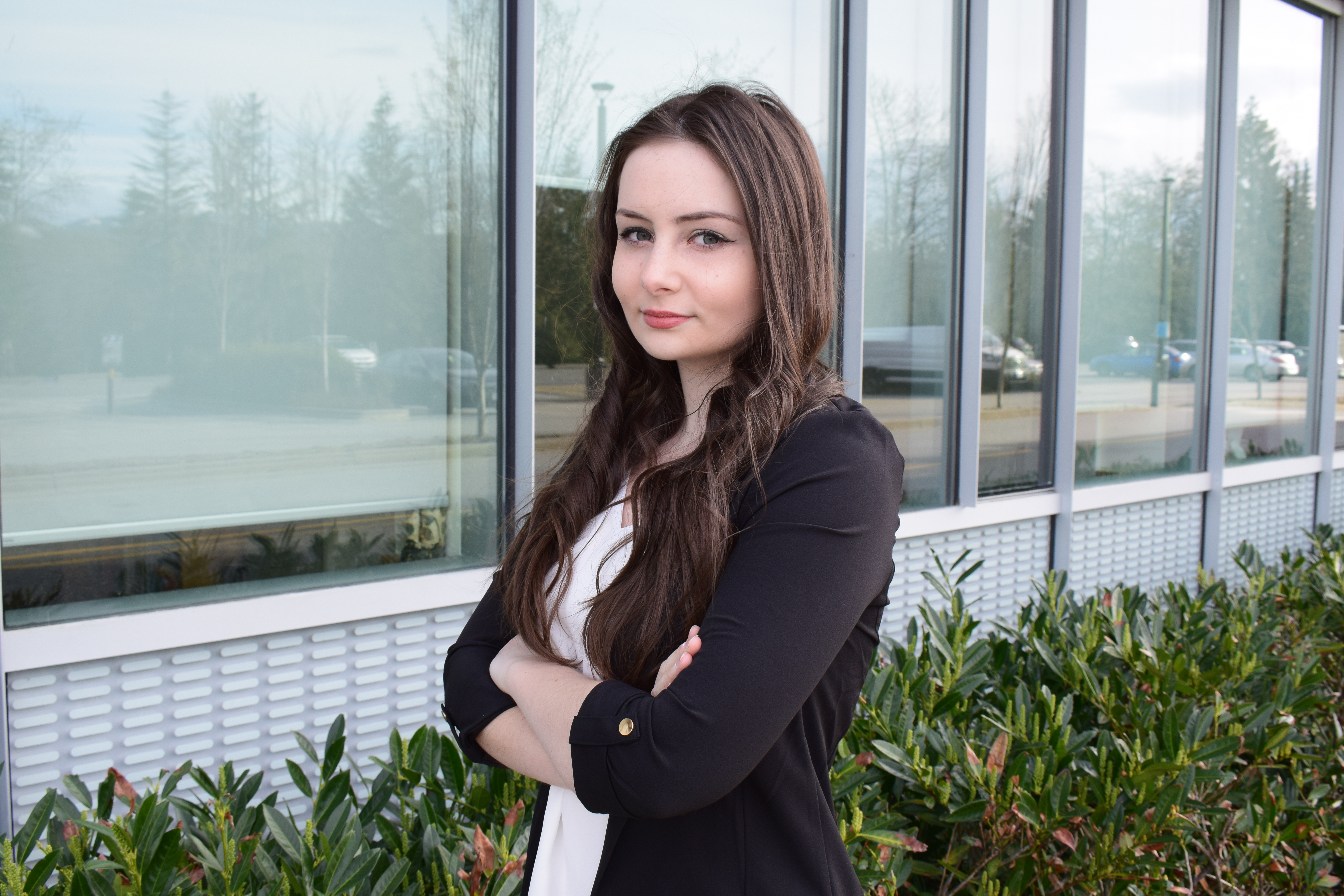 Teodora Mircea Headshot